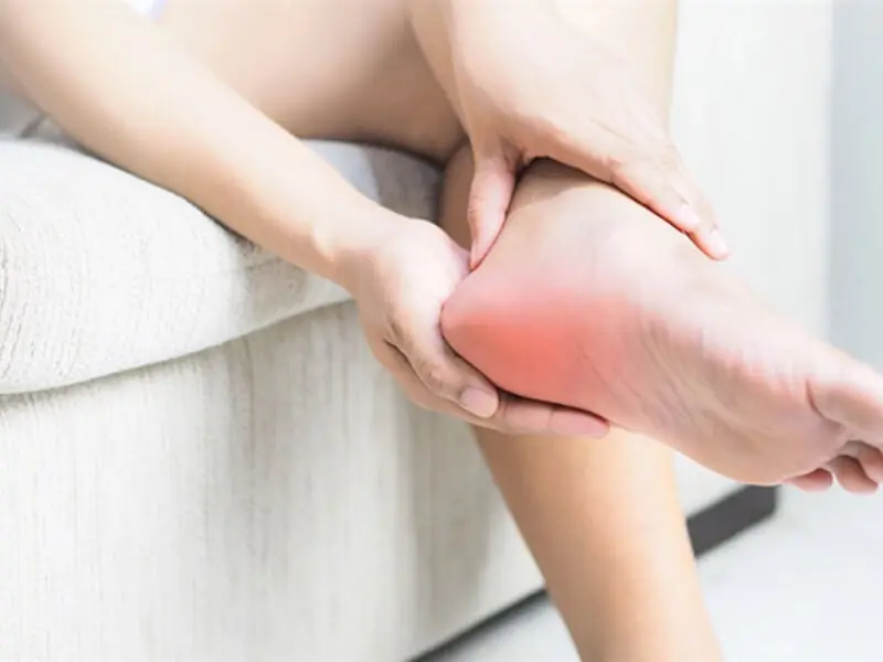 เมื่อไ.ตเสื่อม เท้าอาจมีความผิดปกติ 6 ประการ