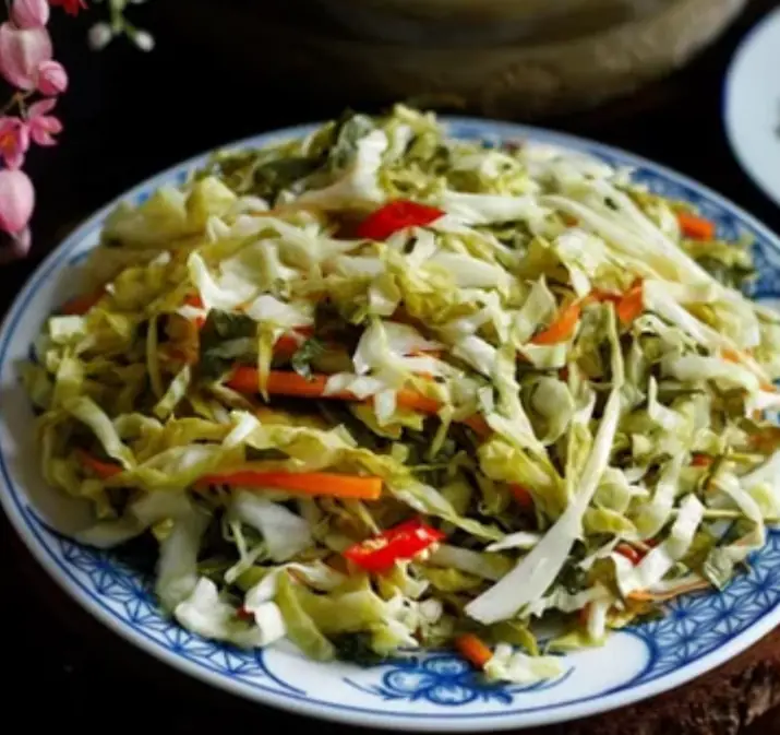 ผักบางชนิดที่อยู่ในรายชื่อก่อมะเร็ง “ระดับ A” ซึ่งคนไทยกินกันบ่อย ควรเลิกกินทันที