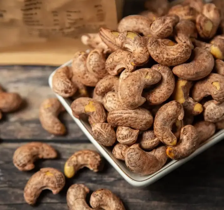 แพทย์เผยว่าการรับประทานเม็ดมะม่วงหิมพานต์ก่อให้เกิด...