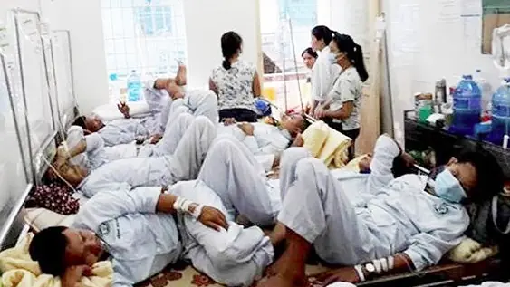 น่ากลัว! มะเร็งกระเพาะคร่าชีวิตเพิ่มทุกปี แพทย์เตือน ต่อให้ชอบแค่ไหนก็ห้ามแตะ 4 อาหารนี้