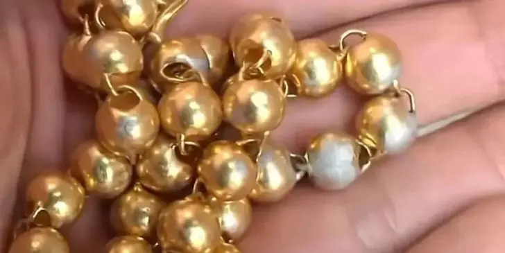 แม่ลูกใจพัง ทองมูลค่าเกือบ 5 แสน เอาไปขายแต่ร้านบอก "ปลอม" เฉลยใครคือผู้ร้ายตัวจริง