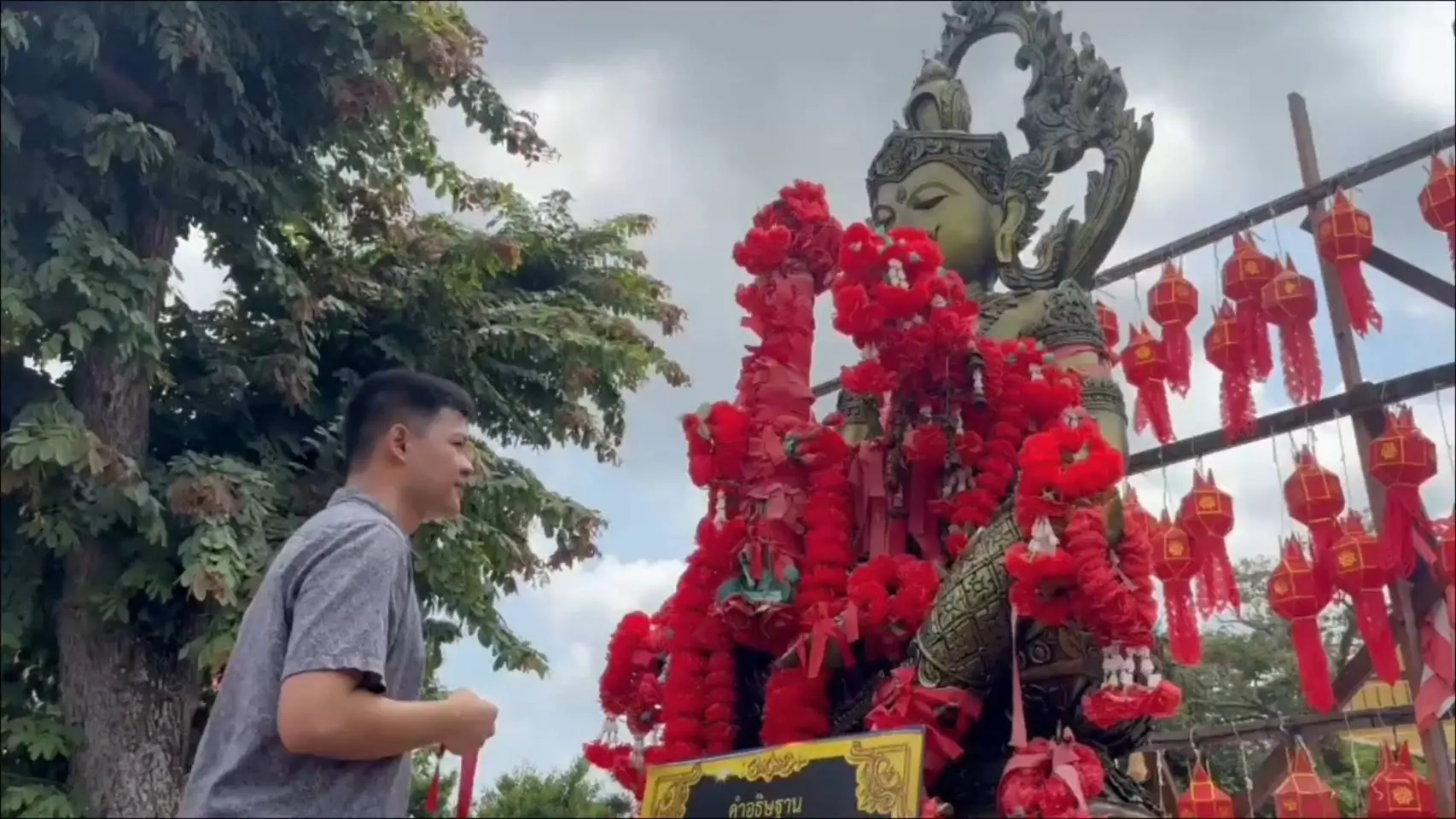 เลขธูป 3 ตัวชัดมาก! หนุ่มสื่อจิต "ท้าวทองทิพย์" เกิดปาฏิหาริย์เมฆบัง แดดร้อนจู่ๆ ร่มเย็น