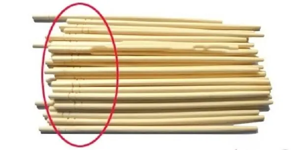 ถ้าเห็นตะเกียบใช้แล้วทิ้งมีรอยวงกลมแบบนี้ อย่าเผลอใช้เด็ดขาด