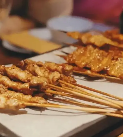 ระวัง! นิสัยตอนเย็นที่หลายคนชอบทำ อาจเป็นตัวการเงียบที่ทำลายสุขภาพ