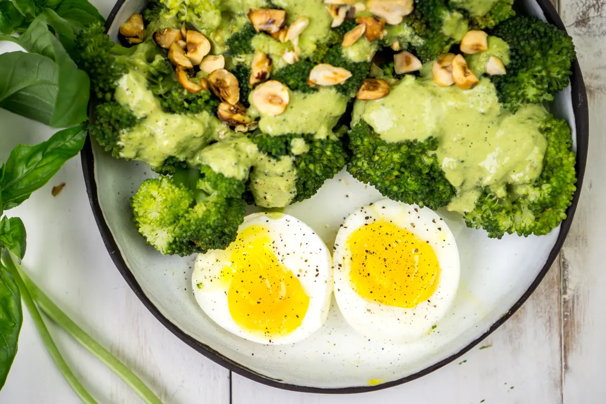 5 ผักที่กินคู่กับไข่ไก่ กลายเป็นเมนูสุขภาพคุณค่าทะลุคูณ