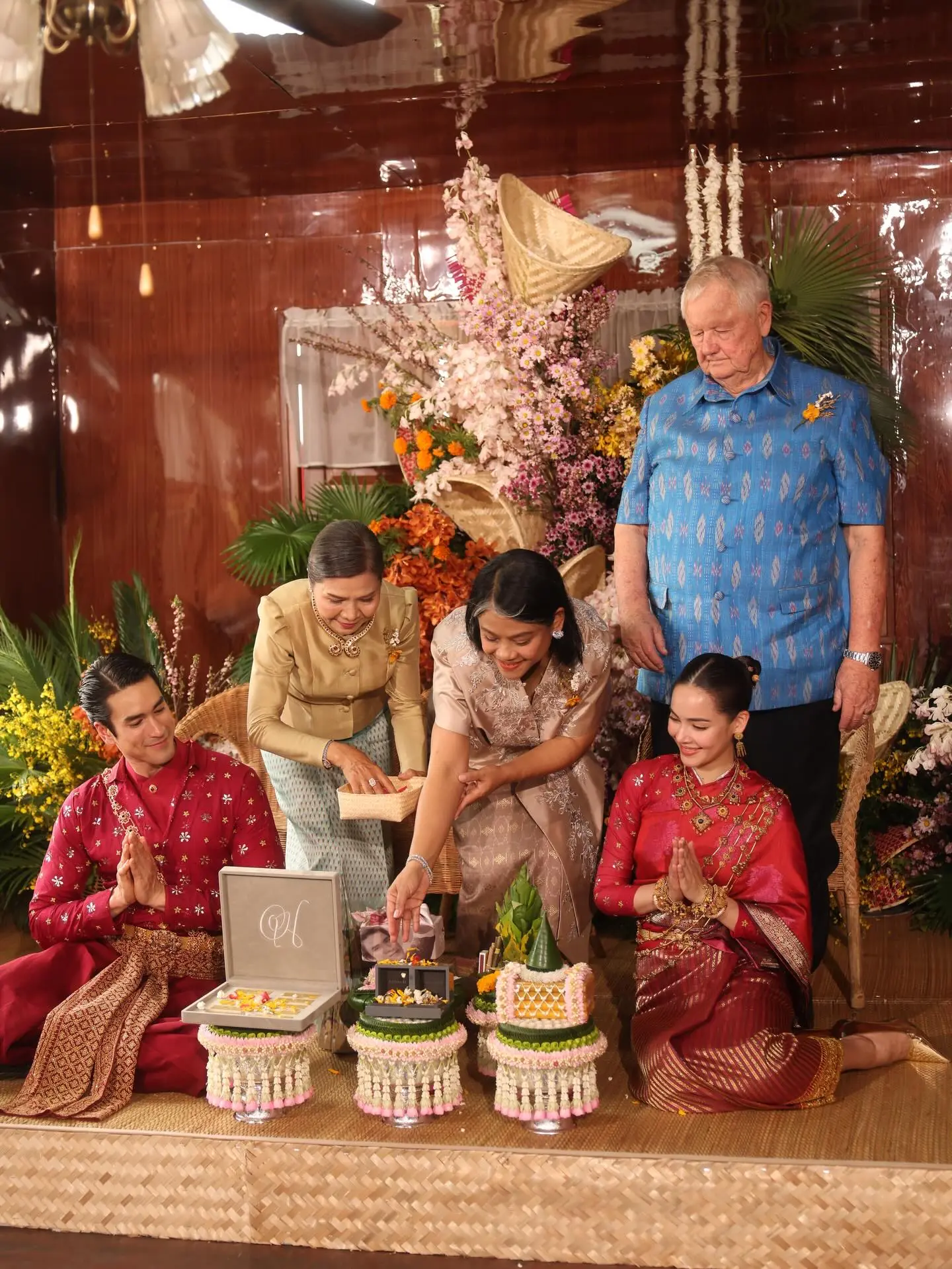 ส่องสินสอด "ณเดชน์" สู่ขอ "ญาญ่า" เห็นแล้วต้องร้องว้าว สมฐานะคู่รักซุปตาร์