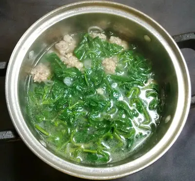 ผักกูดอันตรายจริงหรือ? เปิดความจริงเกี่ยวกับผักป่าชนิดนี้