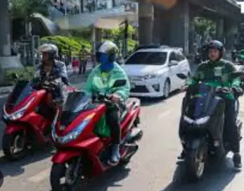 พระราม 2 ป่วนอีก! จยย.นับ 100 คัน ดับกลางทาง สตาร์ทไม่ติด พบ 2 ต้นตอปริศนา จนท.เร่งตรวจสอบ