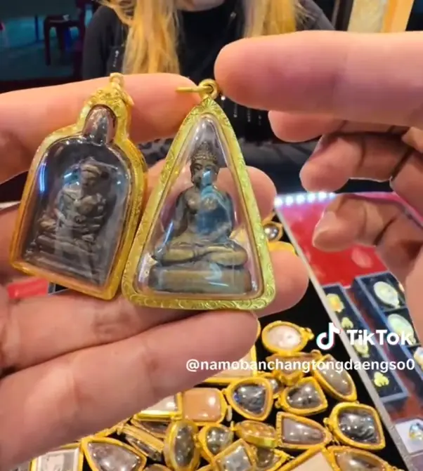 หญิงเซียนพระ นำกรอบทองคำมาหลอมขาย เล่าใจสลาย ใช้จัดงานศพสามี เห็นราคาตกใจ