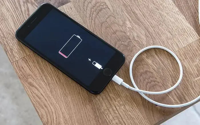 โทรศัพท์มี “ปุ่มลับ” เปิดแล้วชาร์จเร็วขึ้น 3 เท่า แค่ 30 วินาทีก็เต็ม ใครไม่รู้ถือว่าพลาด!