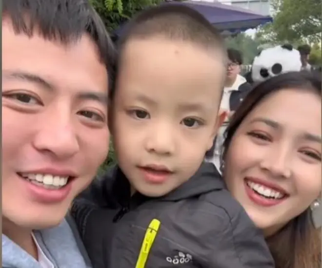 ไปบ้านเพื่อนเก่าดื่มเหล้า ได้ยินเพื่อนพูดถึงลูกชายเพียงประโยคเดียว ทำให้ชายคนนั้นช็อกแ