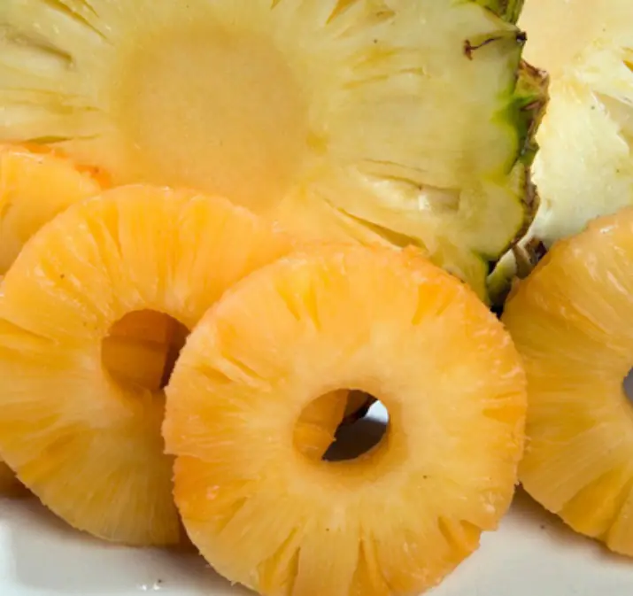 ผู้หญิงที่กินสับปะรดเป็นประจำ ร่างกายจะเปลี่ยนแปลงอย่างน่าทึ่งใน 5 ด้าน