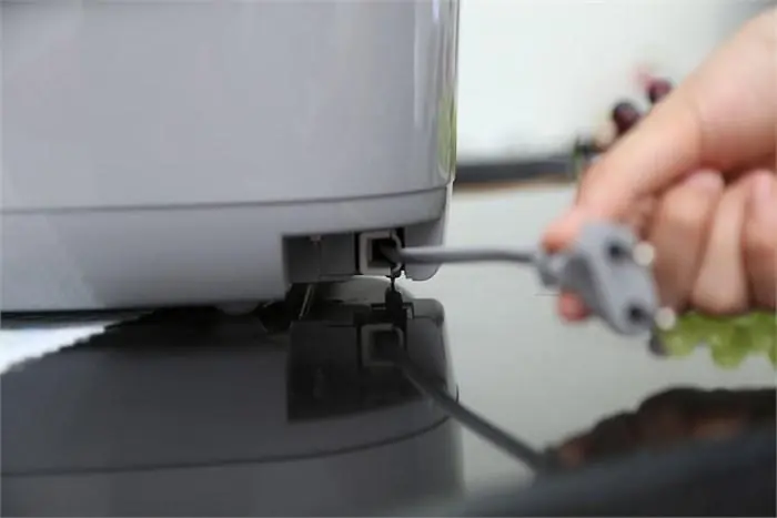 ทำไมหม้อหุงข้าวไฟฟ้าไม่ควรอุ่นทิ้งไว้นานเกิน 4 ชั่วโมง? รู้งี้น่าจะรู้ตั้งนานแล้ว