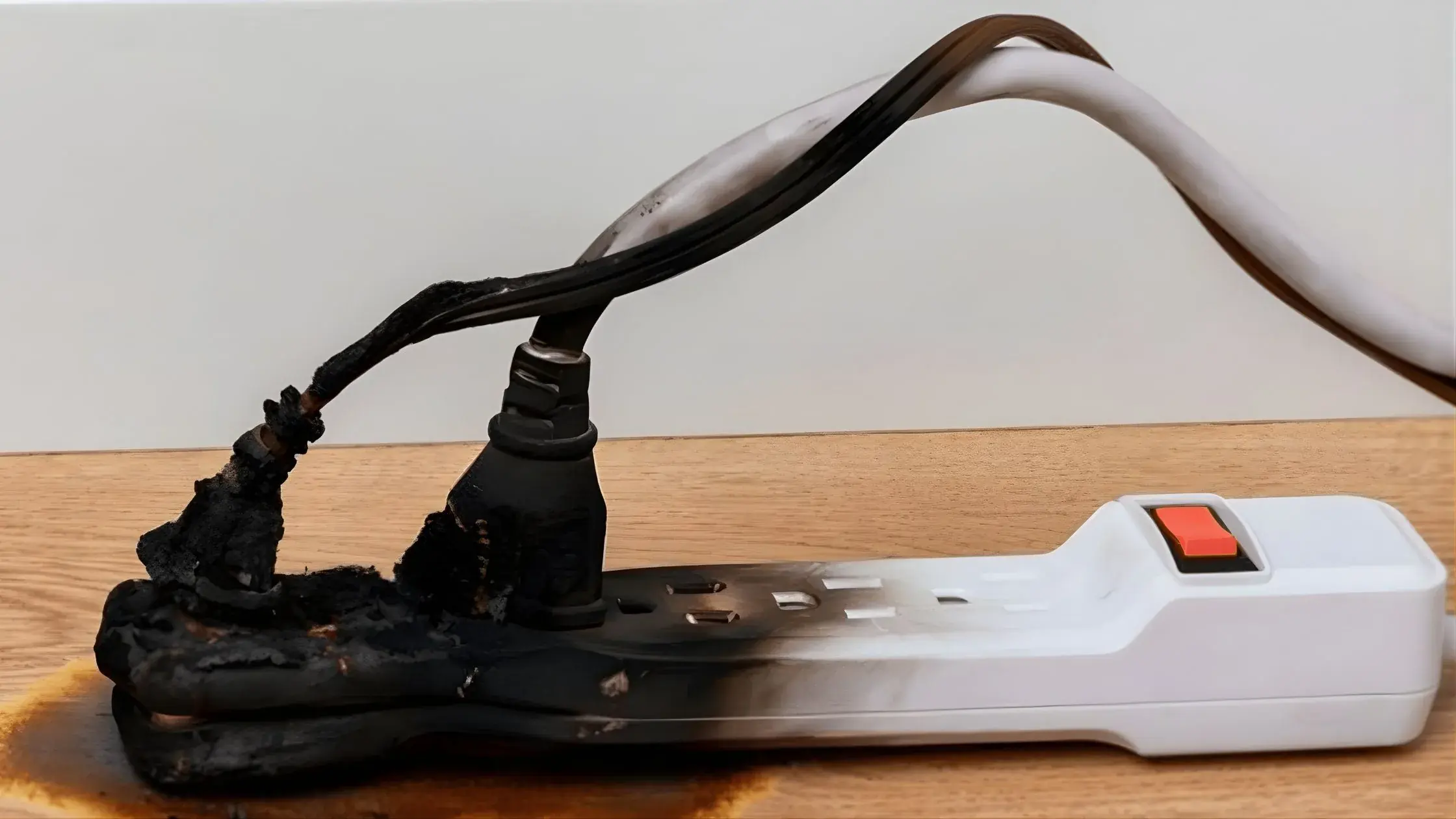 ห้ามเสียบ 7 อย่างนี้กับปลั๊กพ่วงเด็ดขาด