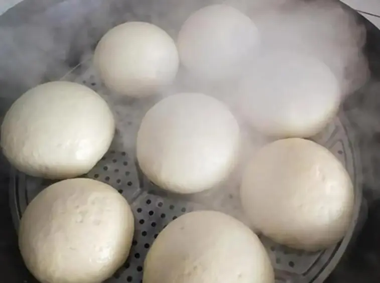 ครอบครัว 4 คนป่วยเป็นมะเร็งตับอ่อนทั้งหมด ภรรยาตบหน้าตัวเองซ้ำ ๆ พร้อมร้องไห้โฮ: “ทั้งหมดเ