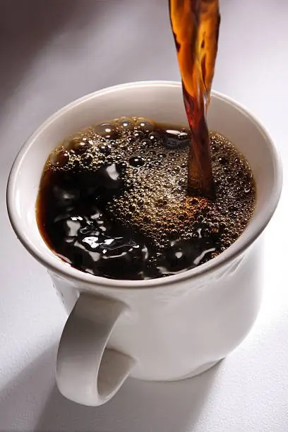 40 หั.วใจวายดั.บก.ะทั.นหั.น! แพทย์เตือน กลางดึกต่อให้กระหายน้ำแค่ไหน ก็อย่าแตะต้อง 3 เครื่องดื่