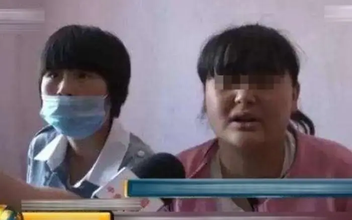 ครอบครัว 4 คนในบ้านเดียวกันถูกพิษฟอร์มาลดีไฮด์พร้อมกัน สาเหตุมาจากเฟอร์นิเจอร์ที่แทบทุก