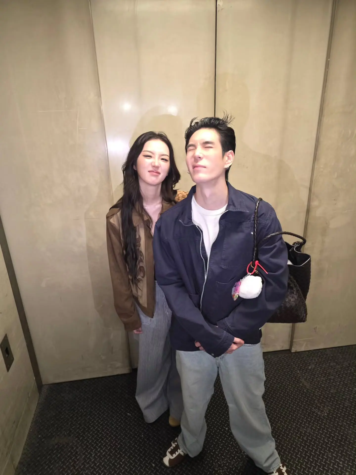 "เจเจ-ต้าเหนิง" เลิกกันแล้ว? ล่าสุดฝ่ายชายเจอ "มดดำ" ทำแฟนๆแอบใจหาย