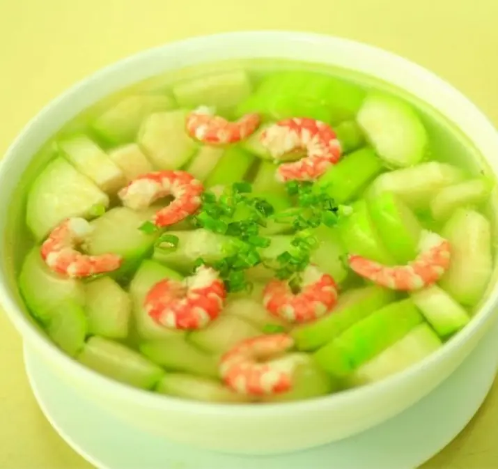 ฟักเขียวไม่ใช่อาหารสำหรับทุกคน! เปิดรายชื่อ 4 กลุ่มที่ควรกินให้น้อยเพื่อความปลอดภัย