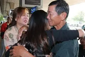 คุณพ่อวัย 75 ปีเป็นหนี้ 1.3 ล้านบาท ลูกชายทั้งสามคนต่างปัดความรับผิดชอบ เหลือเพียงลูกสาวคนเด