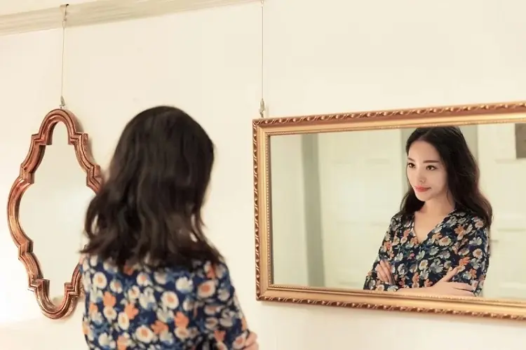 ผู้หญิงหลัง 40 ถ้ามี “3 อย่างนี้” มากขึ้น หลายคนบอกว่ายิ่งดูมีเสน่ห์