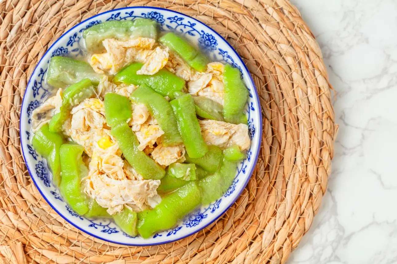 ถูกแต่เทพ! ผลไม้บ้านๆ ที่สารอาหารจัดเต็ม ผัดกับไข่แล้วทั้งอร่อยทั้งได้ประโยชน์แบบดับเบิ