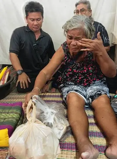 ตาวัย 78 ปีผู้ล่วงลับ บอกทุกคนว่าไม่มีเงิน ครอบครัวน้ำตาซึม เพิ่งรู้เก็บเงินทั้งชีวิตไว้ส