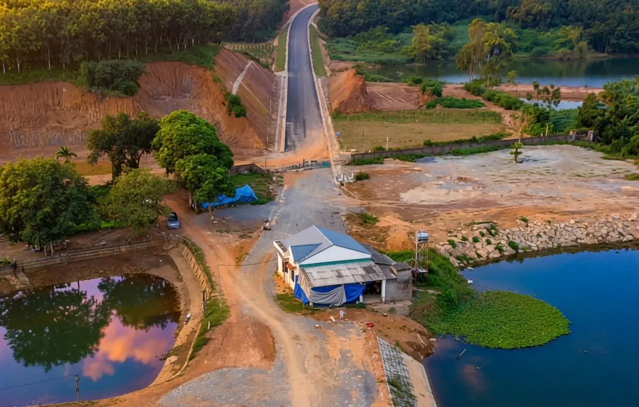 รัฐบาลได้สร้างถนนตัดผ่านที่ดินของเจ้าของรายหนึ่ง แต่ความพยายามเรียกร้องเงินชดเชยจำนวน 5