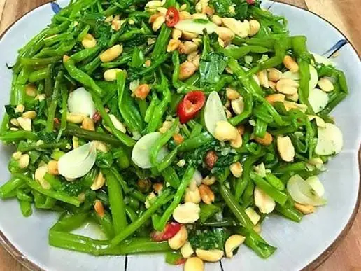 ผักบุ้งกับความดัน: กินอย่างไรให้สุขภาพดีและปลอดภัย