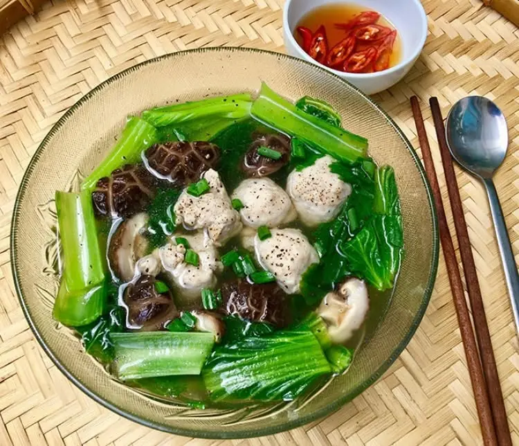 หมอแนะนำ! ผักใบเขียวชนิดนี้ดีต่อหัวใจ แคลเซียมสูง และหาซื้อง่ายตามตลาด ควรมีติดเมนูประจำ