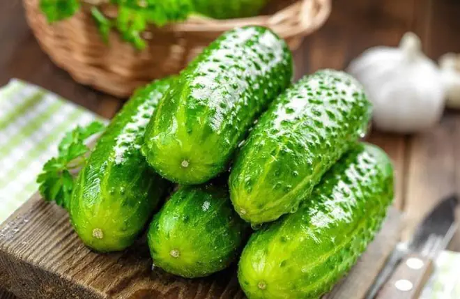 แพทย์เผย การกินแตงกวาในสลัดทุกวันอาจไม่ดีอย่างที่คิด