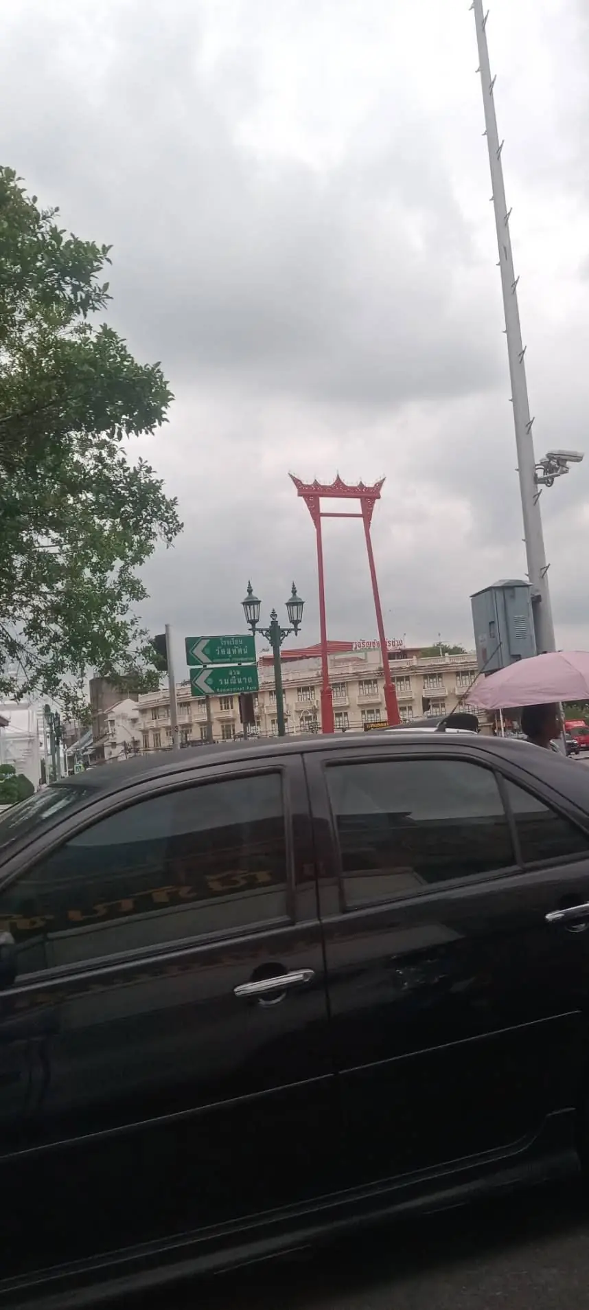 ขับผ่านวัดในกรุงเทพฯ เห็นเมฆขึ้นเป็น "เลข" ได้ซื้อหวยงวดนี้ เผื่อเทวดามาให้โชค!