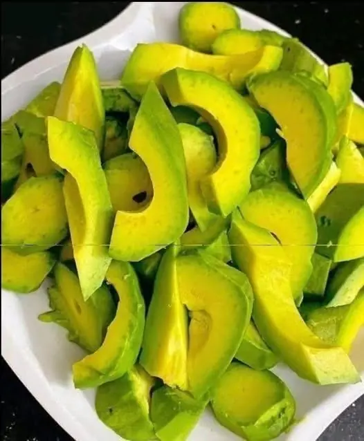 แพทย์เผย กินอะโวคาโดเป็นประจำ ทำให้ร่างกายเปลี่ยนแปลงอย่างไร?