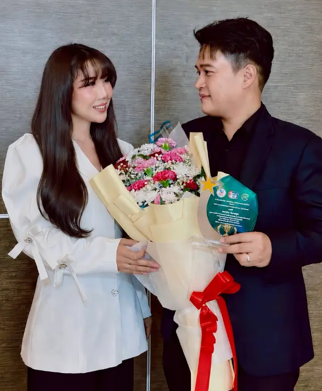 ผู้ประกาศสาวช่องดัง ลาออก สามีโพสต์9ปีที่สู้เต็มที่ วันนี้สละตัวเองให้หลายชีวิตได้ไปต่อ
