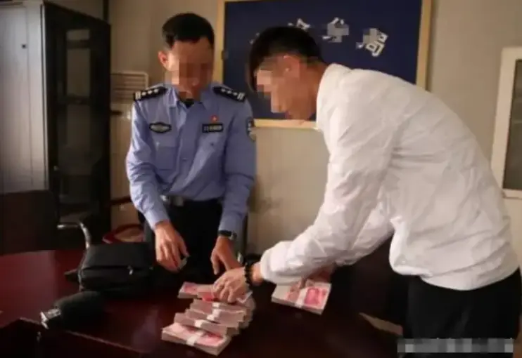 หนุ่มคนดี เก็บเงินล้านคืนยาย ไม่รับสินน้ำใจ โอละพ่อต้องขึ้นศาล รู้ “ข้อกล่าวหา” ขึ้นเลย!!!