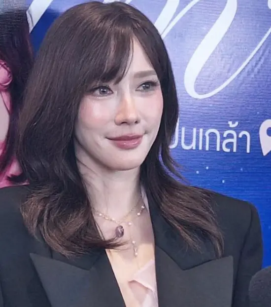 'อั้ม พัชราภา' เคลียร์ชัด เหตุไม่ไปร่วมงานแต่ง 'ณเดชน์-ญาญ่า' ชี้รอเจอเพื่ออวยพรต่อหน้า