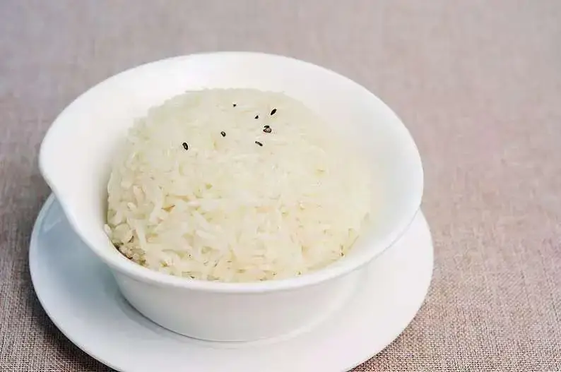 ไม่ใช่แค่น้ำมันหรือของหวาน! 3 พฤติกรรมการกินที่อาจเพิ่มความเสี่.ยงต่อการเสี.ยชี.วิตโดยไม่