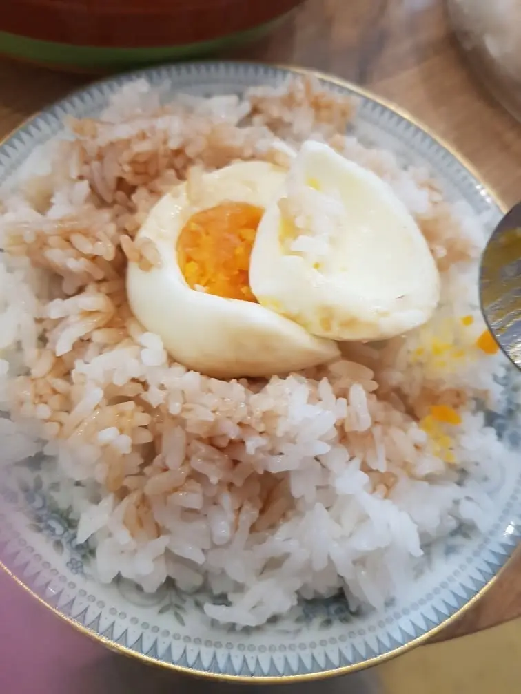ขี้เกียจแค่ไหนก็อย่าทำไข่ให้ลูกกินแบบนี้! ผู้เชี่ยวชาญเตือน อาจเสี่ยงอันตรายถึงชีวิต