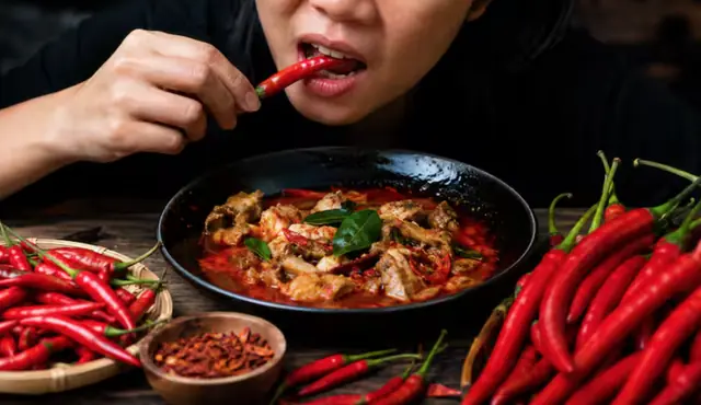 การกินพริกมากเสี่.ยงเ.ป็นม.ะเ.ร็.งหรือไม่? งา.นวิ.จัยใหม่เผยตัวเลขที่น่าสนใจ