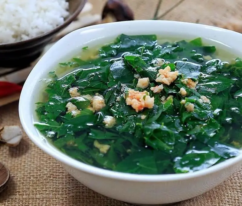 ผักพื้นบ้านที่หลายคนมองข้าม! อุดมด้วยธาตุเหล็กและสารอาหารดีต่อสุขภาพ แถมใช้เป็นสมุนไพรไ