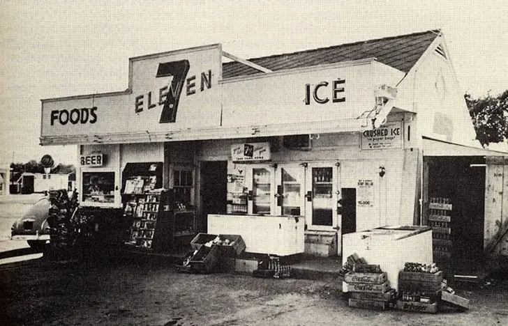 เซเว่นสาขาแรกในไทย อยู่ที่ไหน? จุดกำเนิด 7-Eleven คือประเทศอะไร หลายคนตอบผิด