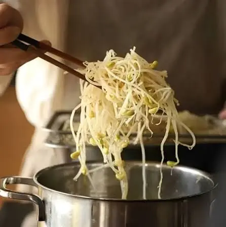 อย่ามองข้าม! หมอเตือน 4 ผักใกล้ตัว ขึ้นแท่น “ราชาตั.บเน่า” กินทุกวัน ระวังตั.บพังก่อนวัย!