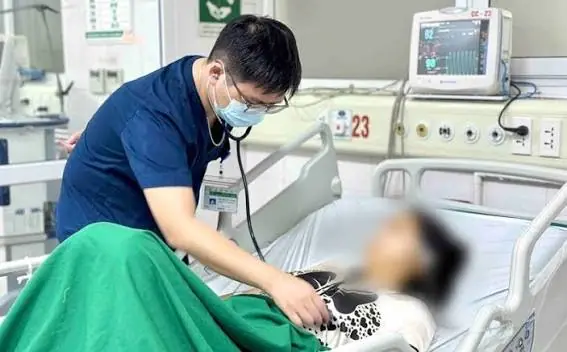 หัวข้อ: อาการเจ็บคอที่ไม่ควรมองข้าม และสัญญาณเตือนที่ต้องระวัง