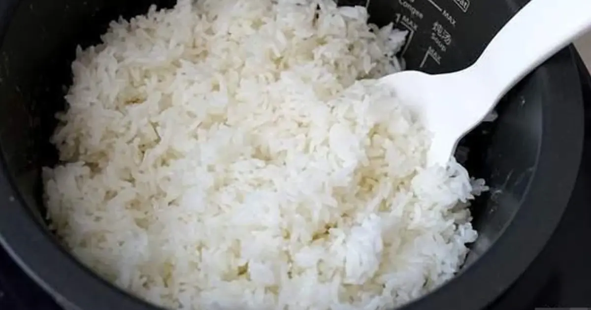 ข้าวค้างคืนในหม้อหุงข้าวไฟฟ้ากินได้หรือไม่? หลายคนเพิ่งรู้คำตอบที่แท้จริง