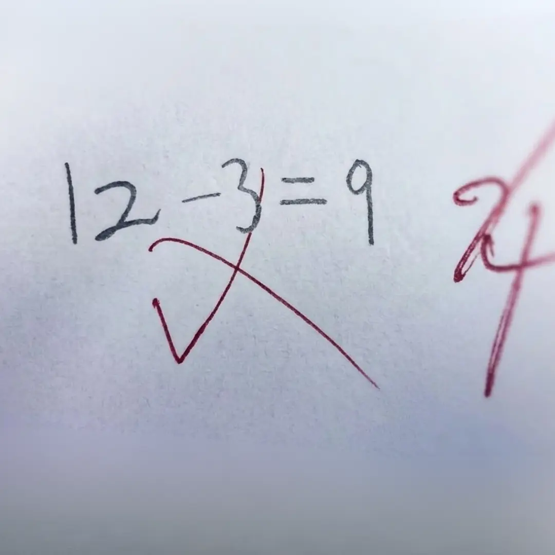 ครูสิ้นหวัง พ่อเด็กวีน 12-3=9 เลขง่ายๆ ทำไมตรวจผิด แต่รู้เฉลยหน้าชา เป็นตัวเองที่พลาด!