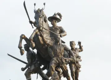 12 นามสกุล "ลูกหลานพระเจ้าตาก" สายสกุลที่สืบมาจากพระเจ้าตากสินมหาราช