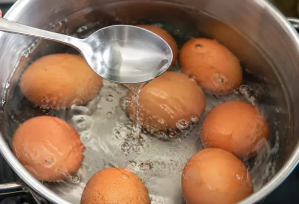 แพทย์เผยว่า การกินไข่ในตอนเช้าทำให้เกิด...