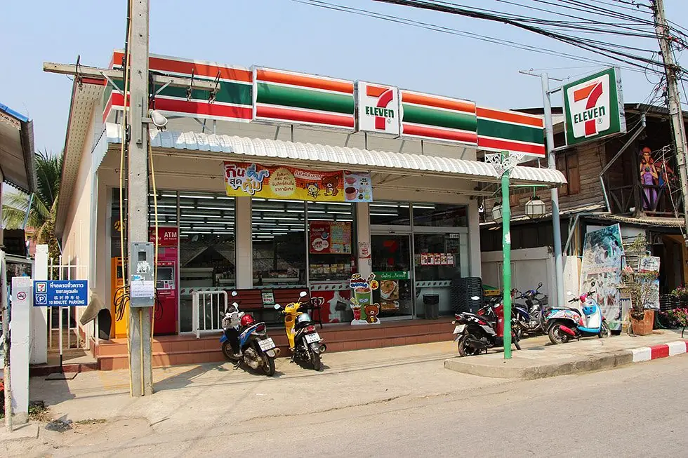 สงสัยมานาน! แวะซื้อของแล้วขอเข้าห้องน้ำใน 7-Eleven ได้ไหม? คำตอบชัดจากเซเว่นฯ